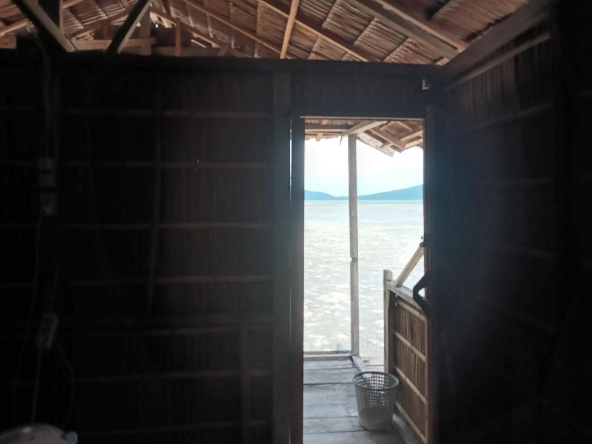Arborek Diving Homestay R4 Besir Exteriér fotografie