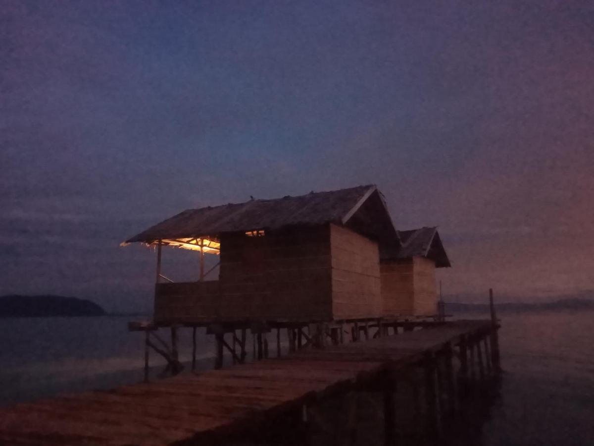Arborek Diving Homestay R4 Besir Exteriér fotografie