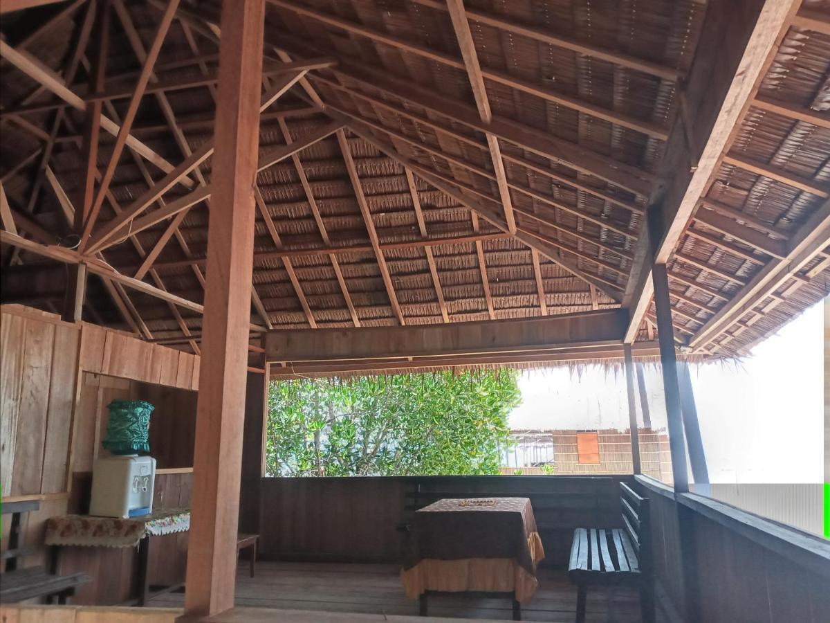 Arborek Diving Homestay R4 Besir Exteriér fotografie