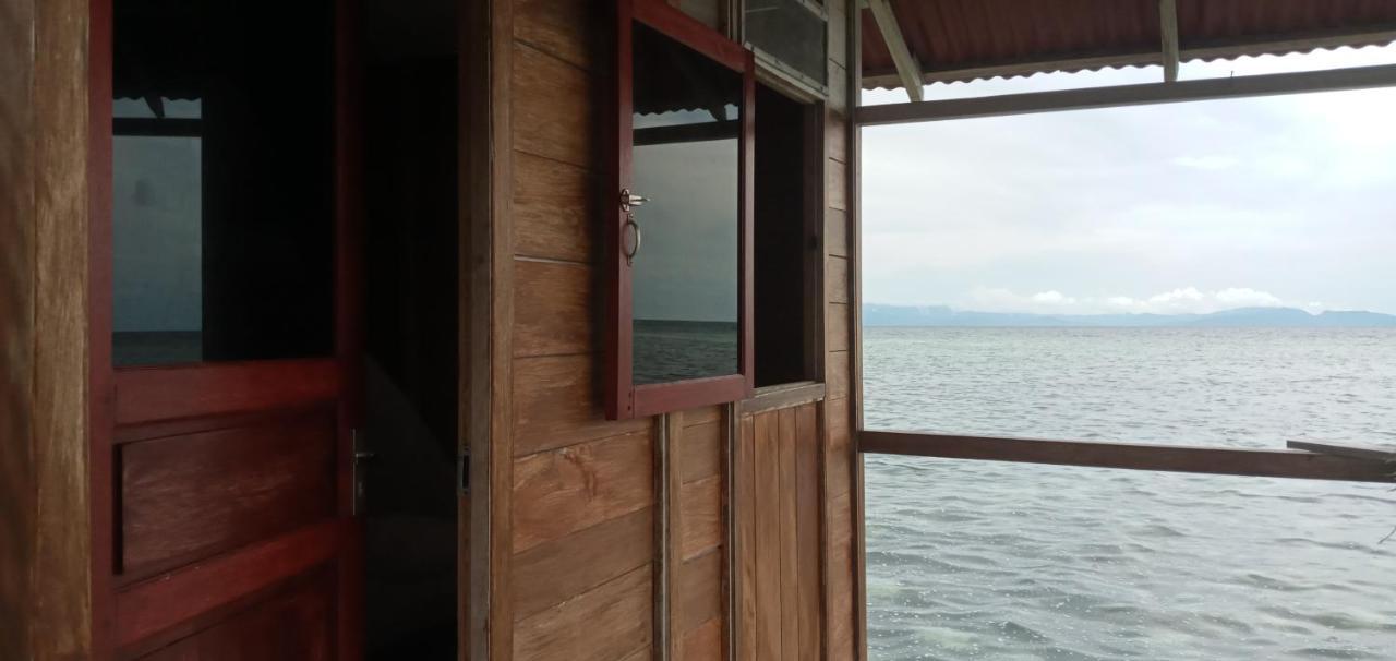 Arborek Diving Homestay R4 Besir Exteriér fotografie