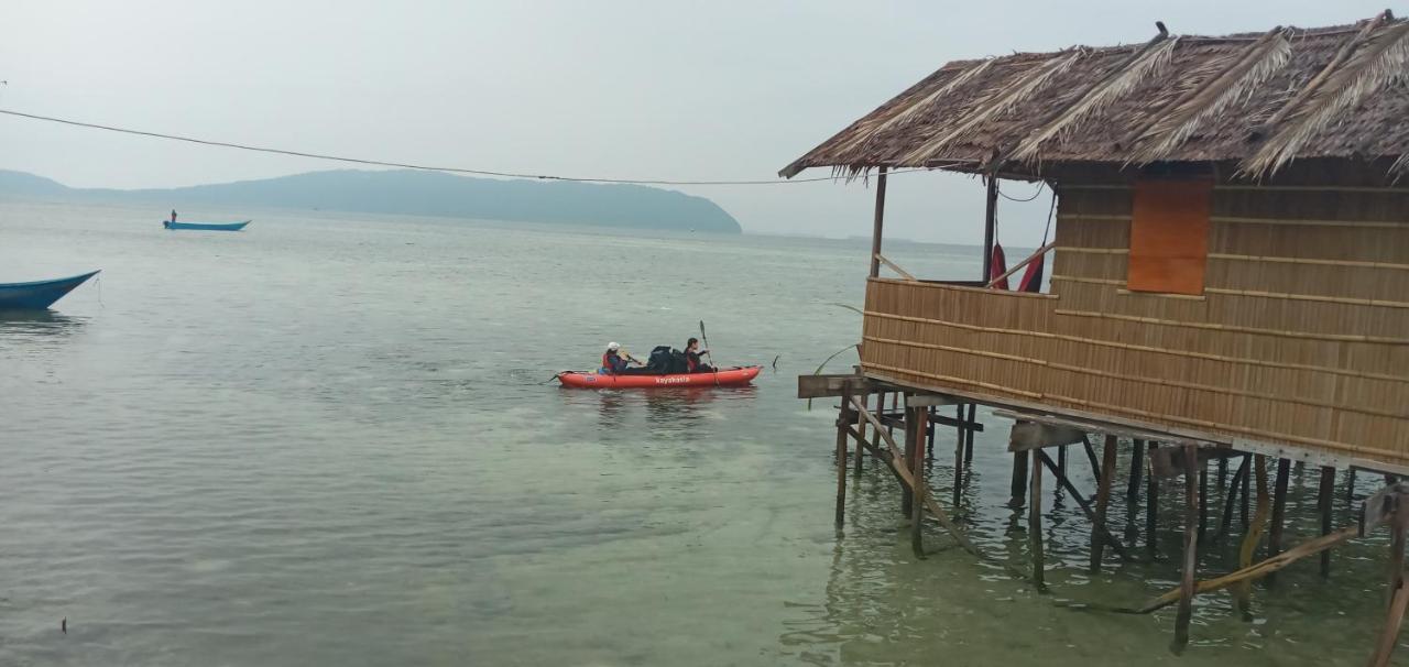 Arborek Diving Homestay R4 Besir Exteriér fotografie