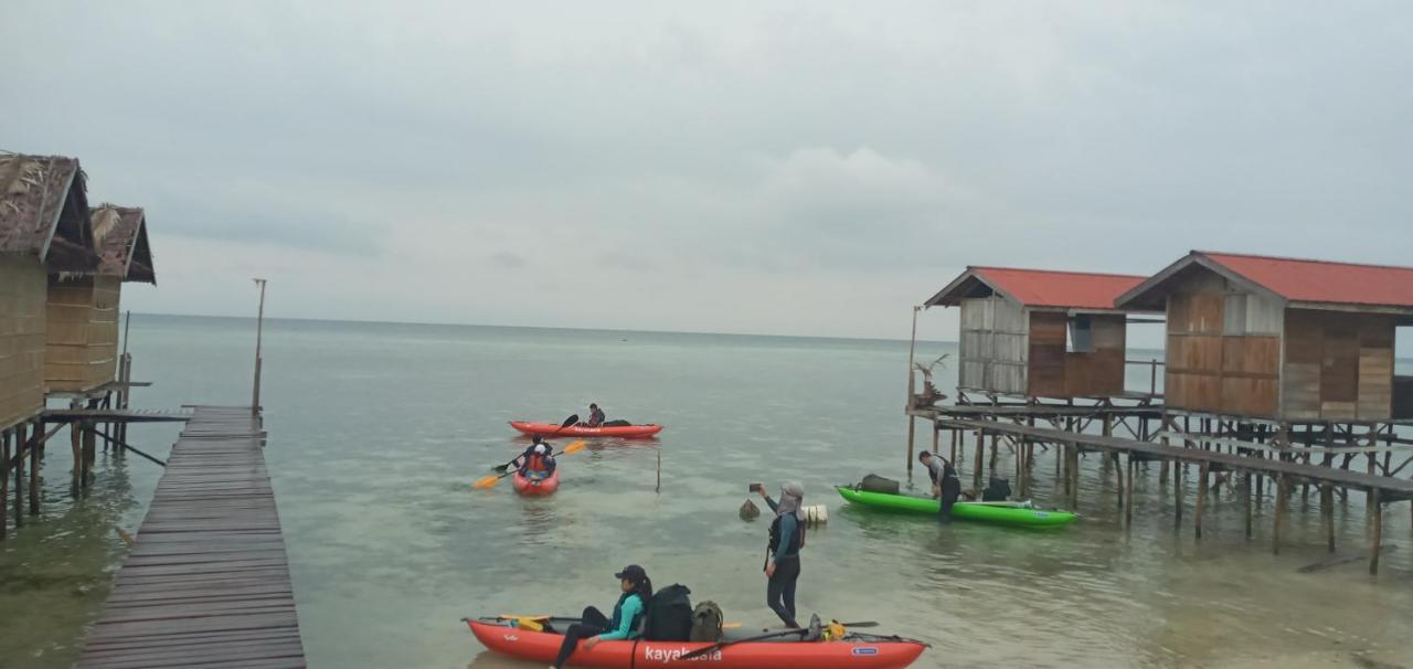 Arborek Diving Homestay R4 Besir Exteriér fotografie