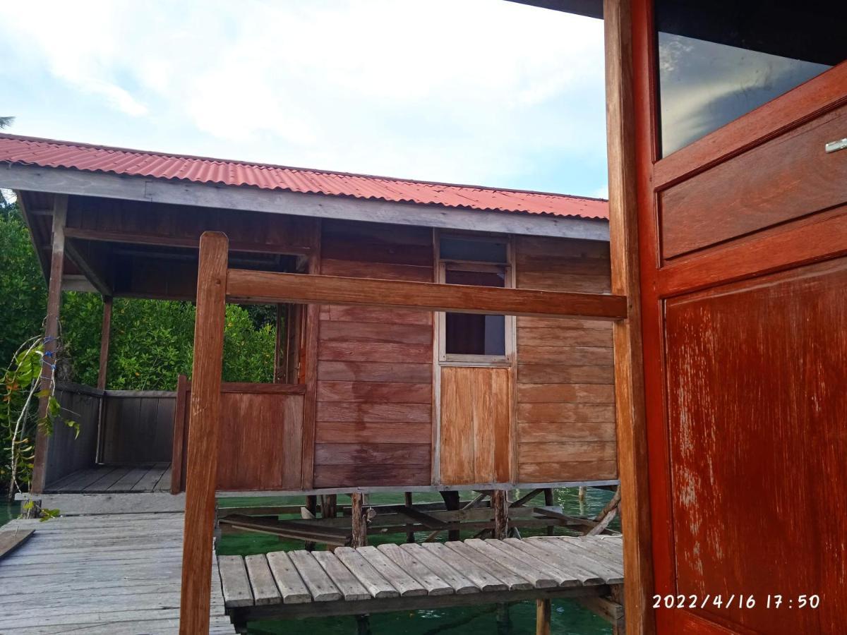 Arborek Diving Homestay R4 Besir Exteriér fotografie