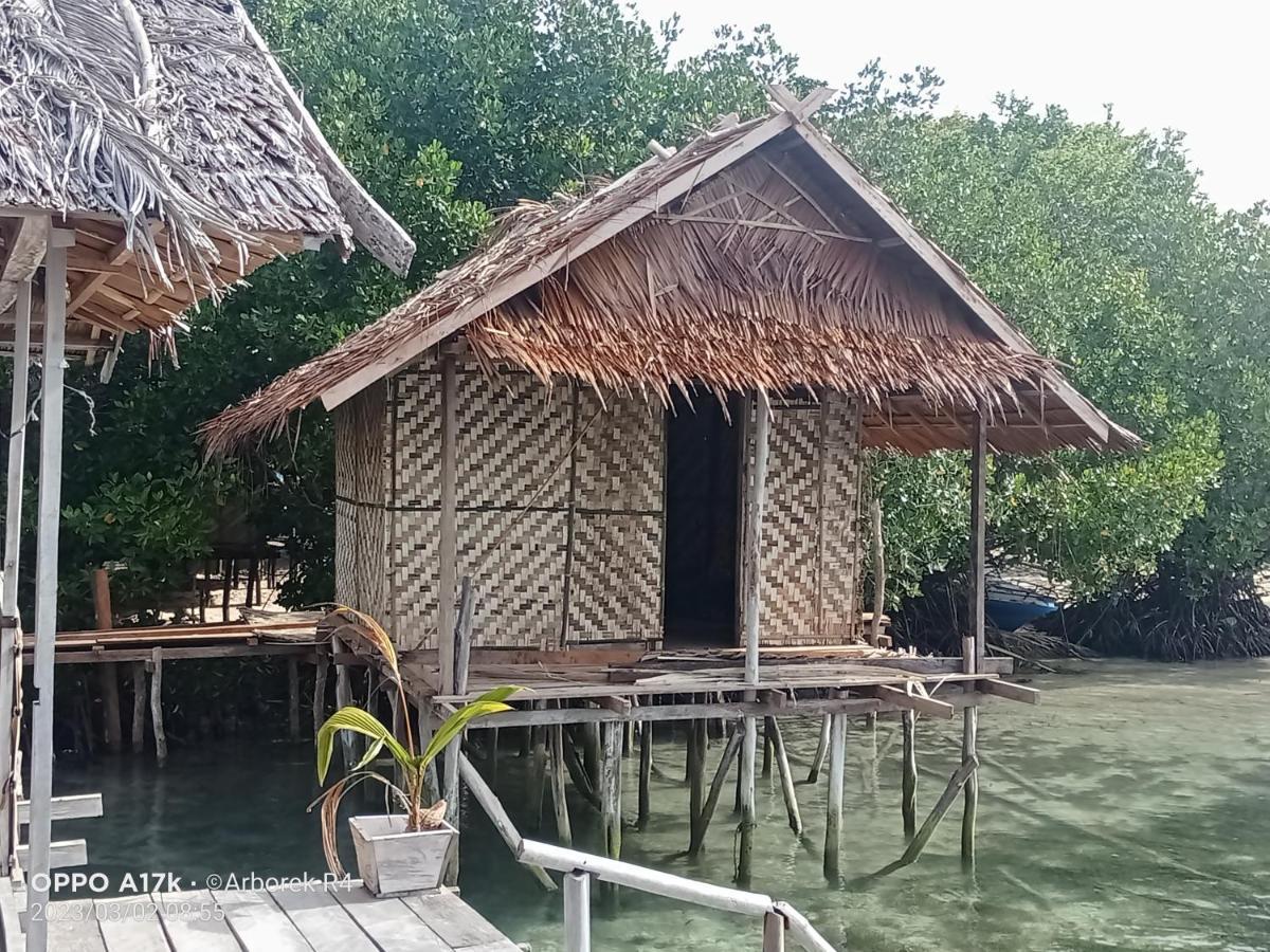 Arborek Diving Homestay R4 Besir Exteriér fotografie