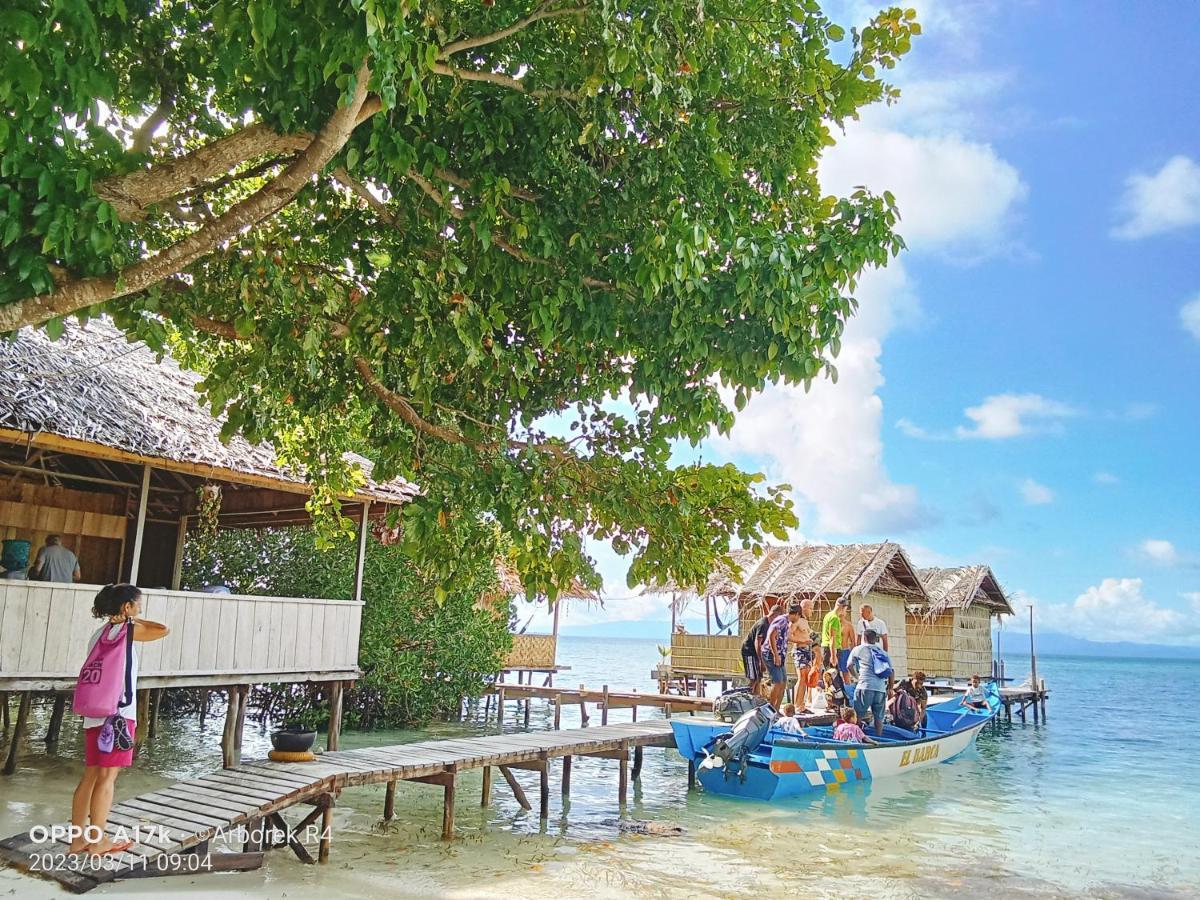 Arborek Diving Homestay R4 Besir Exteriér fotografie